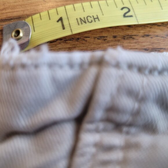 Lot of Two American Eagle Size 32 Shorts AE Some Discoloration Khaki Green - Picture 2 of 16